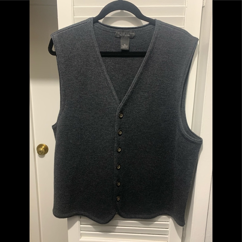 Bloomingdales Men’s Vest